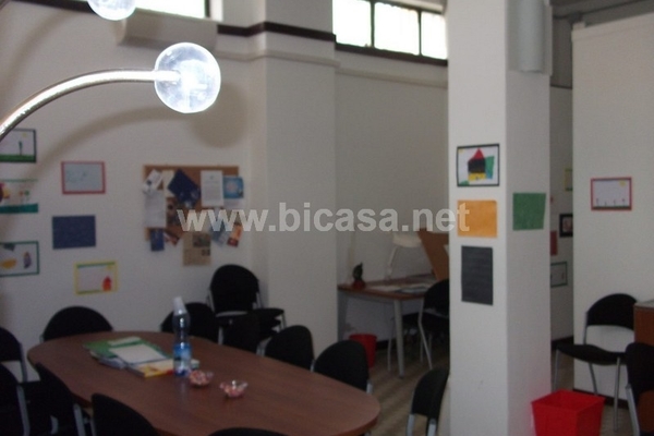 bicasa 001 - Locale commerciale Negozio Pesaro (PU)  