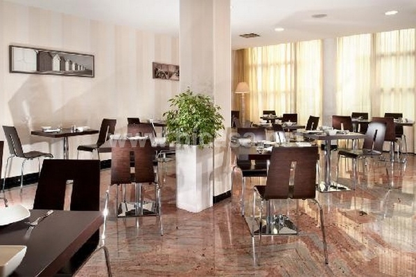 sala-colazioni - Hotel Albergo Pensione Pesaro (PU) CENTRO CITTA, CAMPANARA 