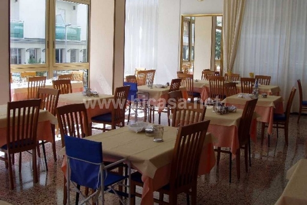 p5230008 - Hotel Albergo Pensione Cattolica (RN) MARE 
