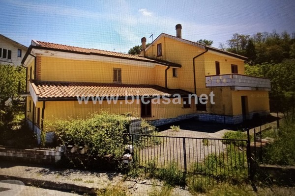 whatsapp image 2022-07-14 at 18.24.06 - Unifamiliare Villa Penne (PE)  