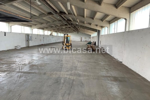 whatsapp image 2022-09-02 at 17.16.01 (1) - capannone Pesaro (PU) CENTRO CITTA, VILLA FASTIGI 